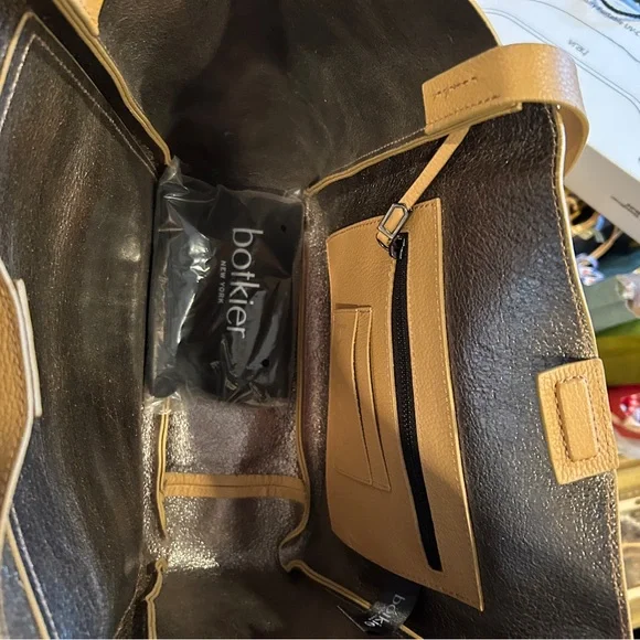Botkier Camel Leather Shoulder Tote Bag 👜 EUC 🤩 - Picture 3 of 5